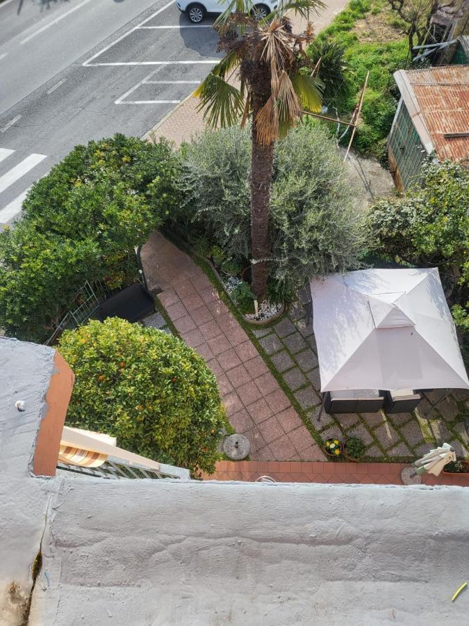 Villa Rosa 洛阿诺 外观 照片